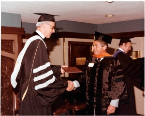 PhD en Energía en la Century University, California USA, Junio 1985.